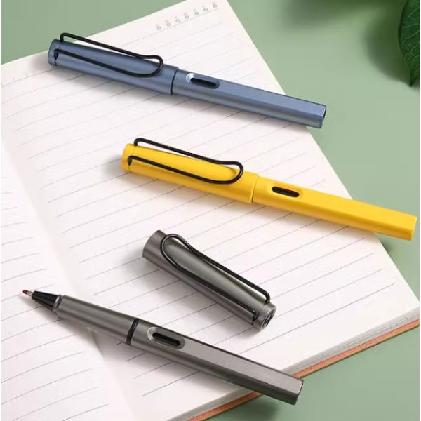 Plastic pen advertising pens with customized logo business signature pen gift pen with engraving