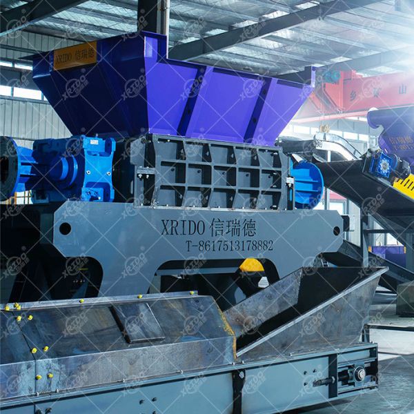 Broyeur de déchets Xrido MRF pour le recyclage du plastique et du métal