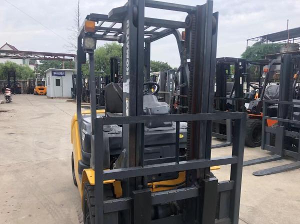 Used Komatsu Forklift 4000 kg 2 Tons 3 Tons 5 Tons Japan ISUZU Engine Performance