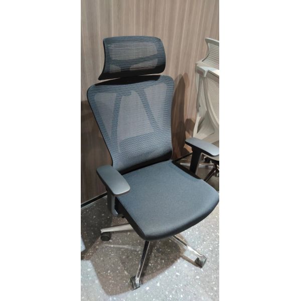 Staff Ergonomic Swivel Office Chair With Adjustable Lumbar Cushion