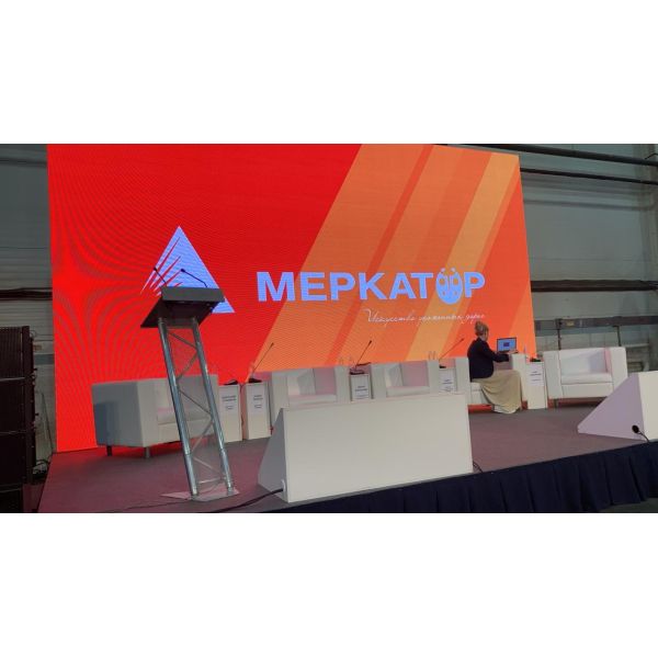 Interoperable Size Indoor LED Display - 320x640mm P1.86 P2.22 Cabinets Easy Front Repair Church Media Display