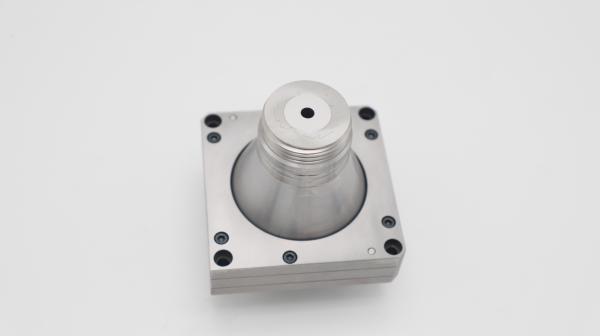 HRC58 Injection Molded Parts Plastics Injection Moulding Collapsible Core