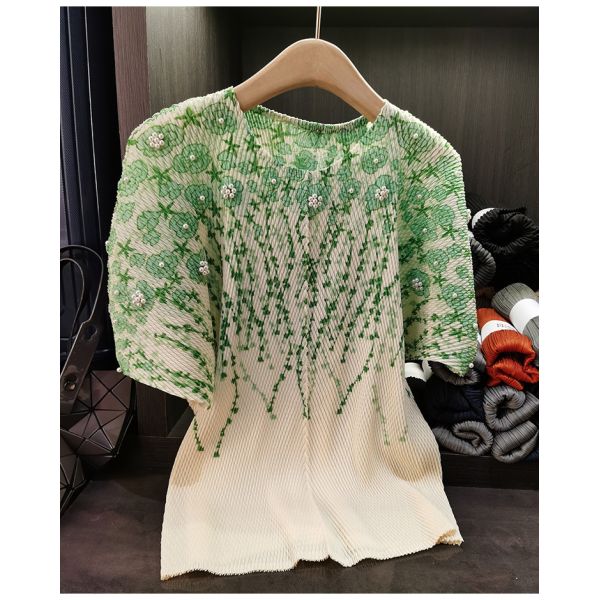 Women's Summer Thin Heavy Duty Nail Bead Printed Loose Look, Small and Fresh Literary Forest Women's T-shirt, Women's Top
