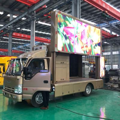 Isuzu 4×2 P6 Digital LED Billboard Truck 192*192mm 3 lados Alto brilho