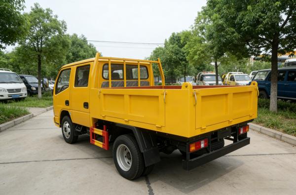 Light Duty Double Cabin 5 M3 Tipper Truck Capacity Dump Truck