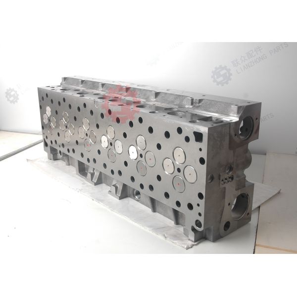 QSX15 ISX15 Diesel Motor Engine Parts , ISX Cylinder Head 4962732