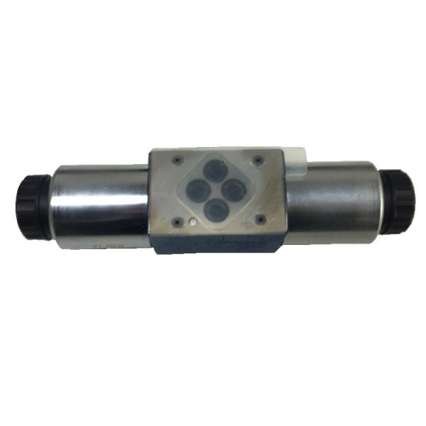 Surcharge manuelle pour les défaillances d'alimentation ou à des fins d'essai avec une vanne proportionnelle Bosch Rexroth 4WE6E62 EG24N9K72LSO407