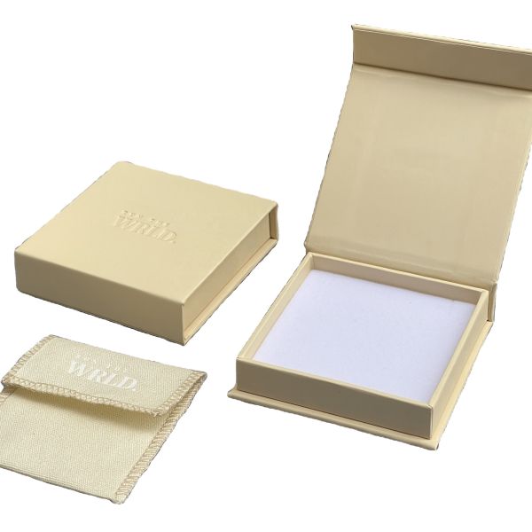 Customized Beige Paper Magnet Box and Cotton Pouches