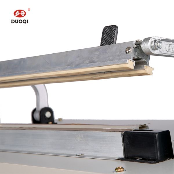 Carry Sword Pedal Sealer Machine Cutter Type Sealer pour les gros sacs d'emballage alimentaire de détail