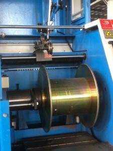 2500 RPM Máquina de enrolamento de dupla torção 630 mm Máquina de agrupamento de