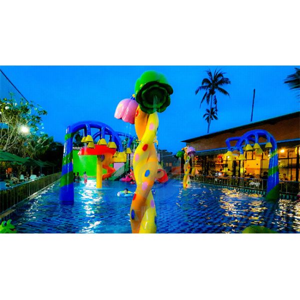 Двойная ширина 1.6m высоты 2.2m стеклоткани пусковой площадки выплеска воды цветка для парка брызг