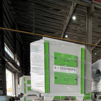 Boîte de filtration au charbon actif à haute adsorption à structure poreuse riche pour la purification de l'air
