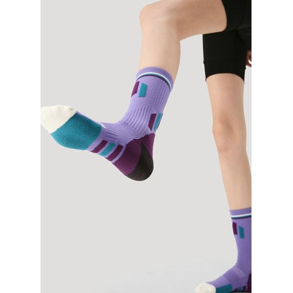 Des chaussettes de sport en plein air à la mode Compression Des chaussettes de vélo pour femmes