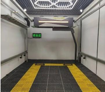 Fully Automatic Touch Free Robotic Car Washer Machine Equipment for Car Body Surface Washing System Water Spraying Machine