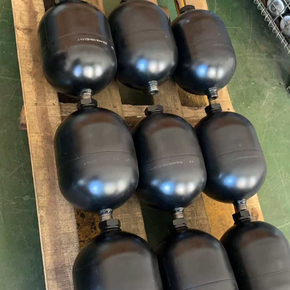 1L Volume HYDAC SBO210-1E1/112U Hydraulic Accumulator with Adjustable Pre-charge Pressure