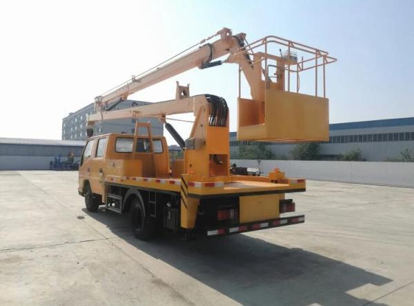 Jmc 4X2 6 Wheeler Overhead Working Truck , Aerial Work Platform Manlift Bucket Truck