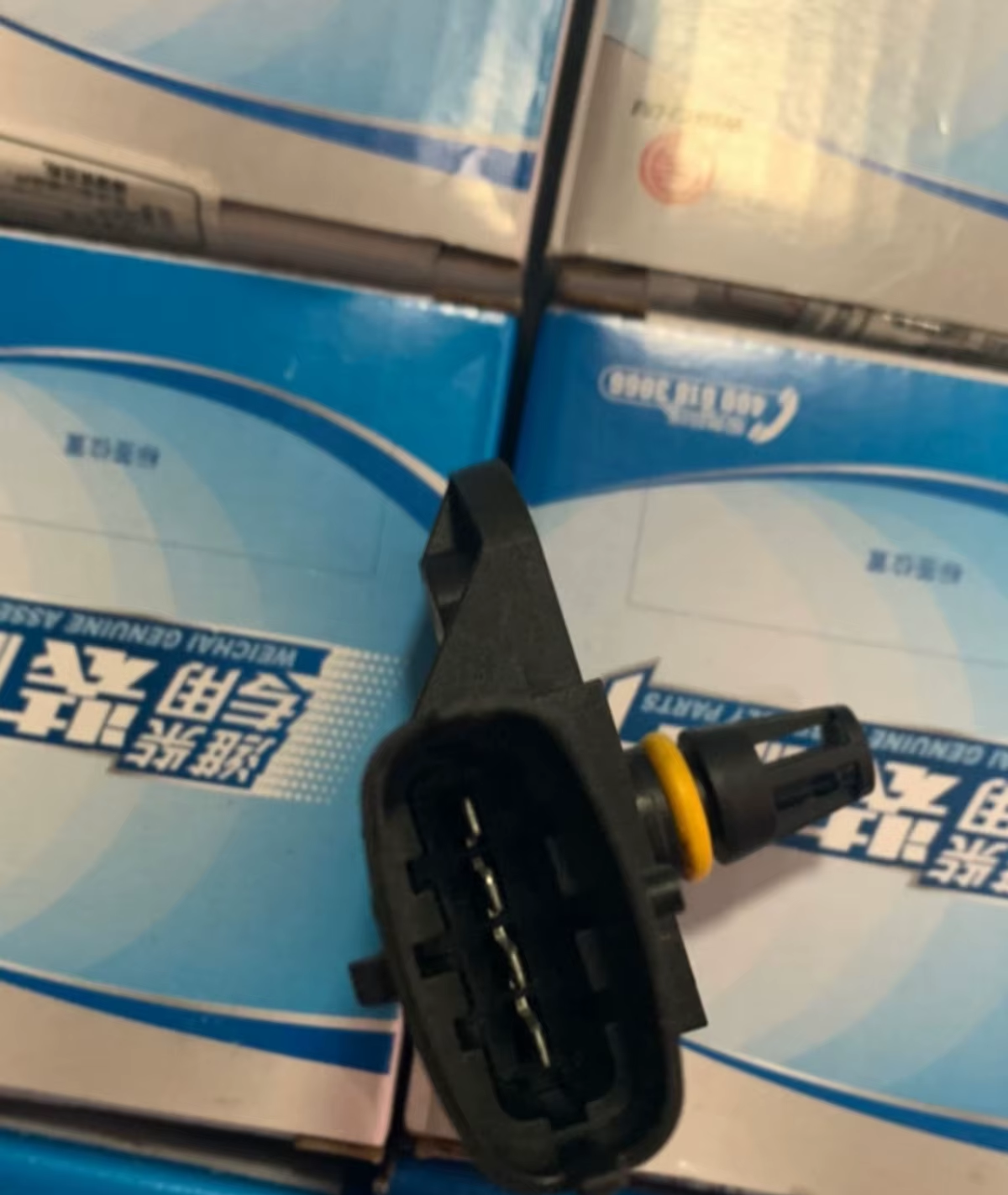 Weichai Original 6HH1 Gasoline Intake Pressure Sensor 1001292423 for National VI Vehicles Machinery Engine Parts Temperature