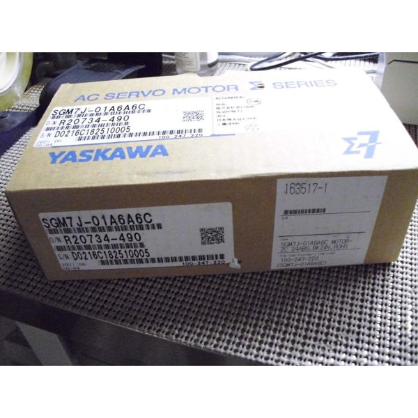 SGM7J-01A6A6C Yaskawa Industrial Rotary Servo Motor Controller
