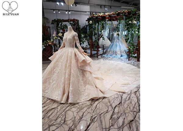 Irregular Ladies Bridal Dress , Beaded Ball Gown Wedding Dress Two Layer Trailing