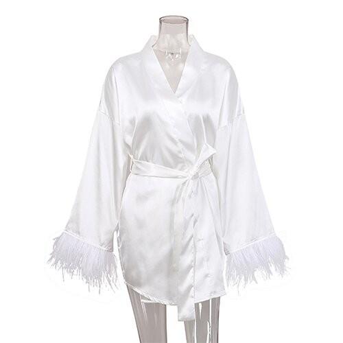 O OEM Autumn Pajamas Sexy Bath Long maufactory Sleeved empluma-se o lazer francês da cor pura da veste do cetim