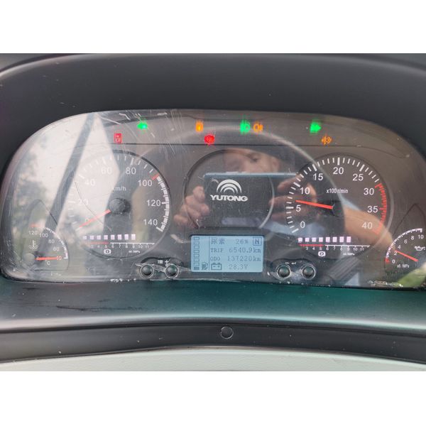 Использованный мини-автобус на 19 мест, дизельное топливо, с механической коробкой передач