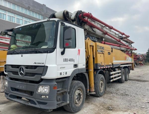2019 Xg 62m Grue de camion Pompe à béton de type béton semi-sec pour chantier de construction