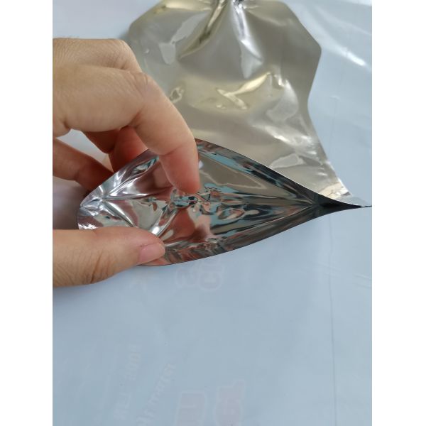 Cosmetics OEM Aluminium Spout Pouch Composite Technology With Cap