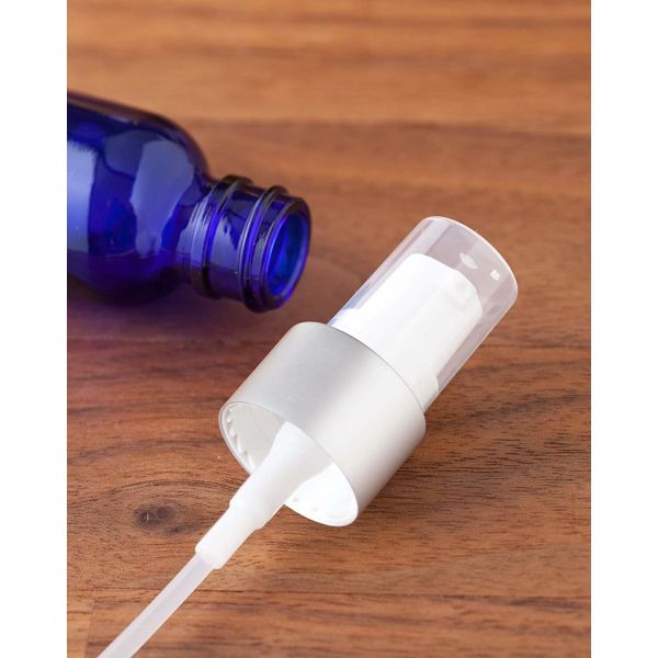 Голубая пластиковая косметика разливает контейнеры по бутылкам лосьона косметической упаковки пластиковые