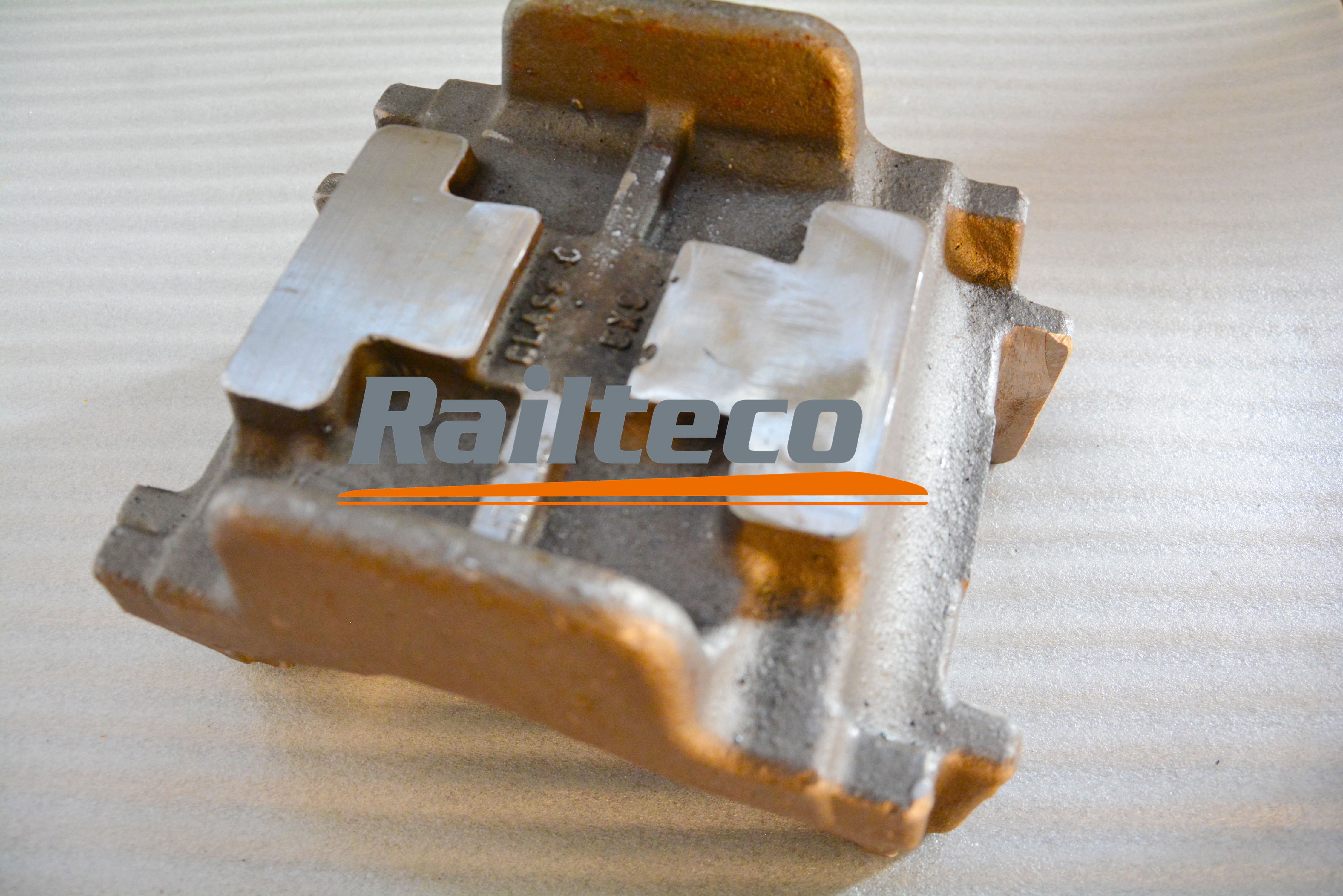 Customized Material Railway Spare Parts , Rail Wagon Parts Bogie Adapter