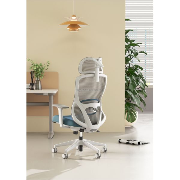 Luxury Executive Swivel Office Chair Easy Installation High Loading Capacity