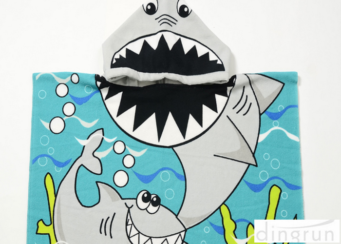 Velvet Printing Hooded Poncho Towels For Kids Warm Keeping 60*120cm