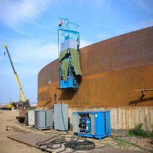 カーボン・スチール・タンク建設のためのリンコーン・パワー・ソース付きの大きな回り帯の溶接機