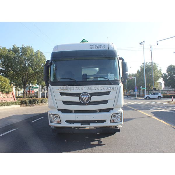 FOTON AUMAN 8x4 24.68cbm Chemical Tank Truck For Flammable Fluid Methanol Ethanol