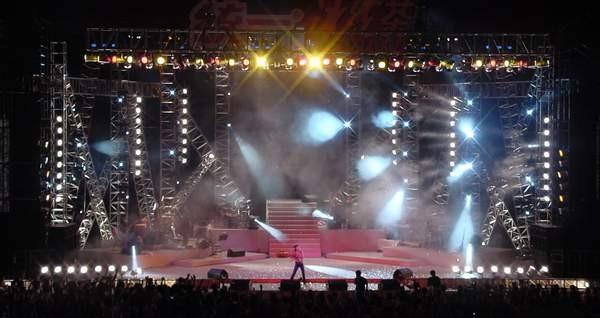 Aluminum Glass Stage Black Can Adjustable 3 level Plywood Stage 1.22 x 1.22 m For Concert,Wedding, Show, Events