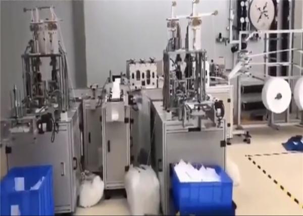 Digital Disposable Mask Production Machine , Earloop Mask Machine 1 Year Warranty