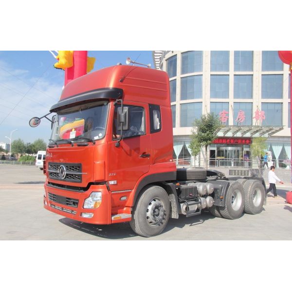Dongfeng Commercial Tractor Trailer Vehicle Tianlong 375hp 6X4
