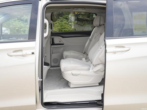 MPV Buick Gl8 2023 Es Landzun Comfort Edition com suspensão independente multi-link