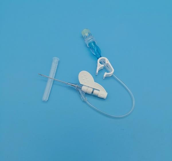 22G青い大人のための使い捨て可能なIV Cannulaの蝶タイプ定期的な注入