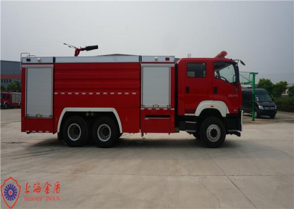 6x4 Drive Foam Commercial Fire Trucks With YTQ 590K Sandwich Type PTO