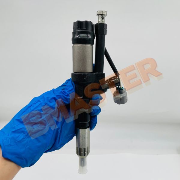 Densoo Injector Fuel Injector Model 095000-0284 For F17D-T Engine With 6 Months Warranty