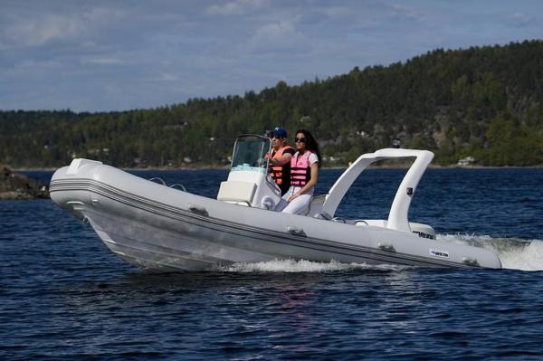 Rigid Bottom Inflatable Boat , Inflatable Pontoon Fishing Boats With Motors