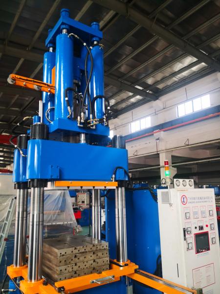 Good Quality Rubber Auto Parts Injection Molding Machine To Make Motorcycle Sprocket Hub Buffer Cushion