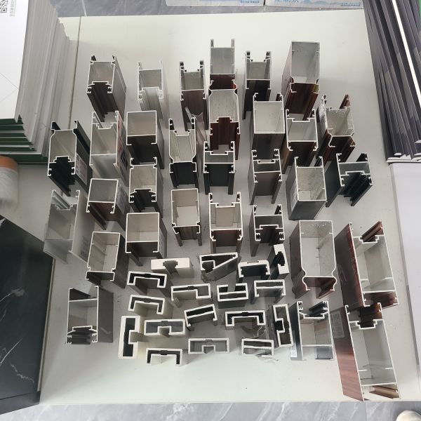 Раздвижная дверь цвета T52 алюминиевая профилирует коррозионную устойчивость