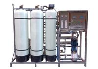 Le traitement de l'eau d'usine de RO de 1500LPH FRP filtrent la machine de purification d'eau potable avec l'adoucissant