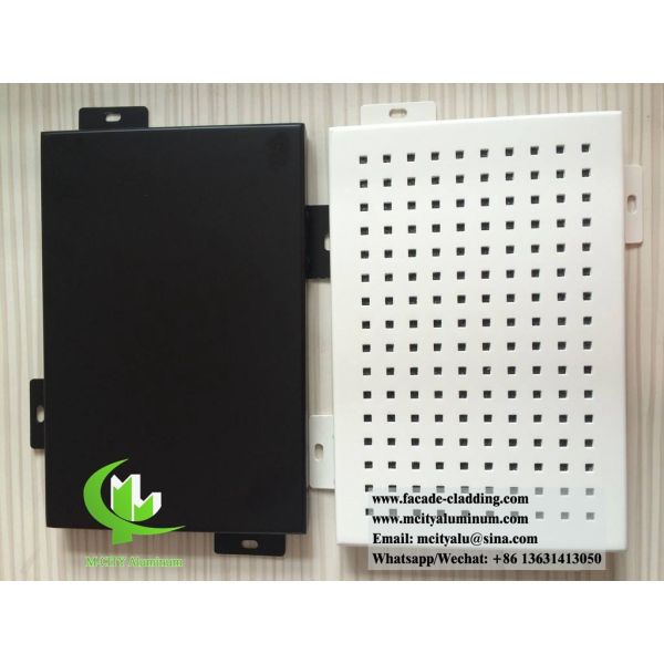 Площадь алюминиевой плитки, образующая облицовочную панель для внешнего оформления зданий