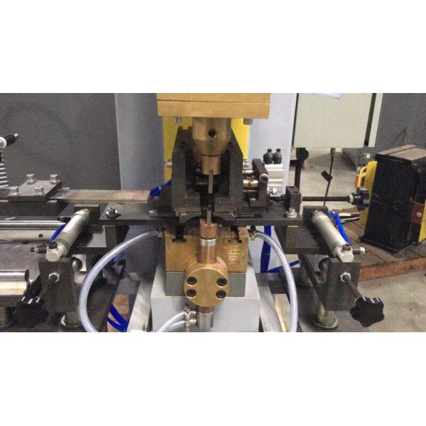 Сварочный аппарат нержавеющей стали пояса стеклянной крышки стальной, сварщик пятна прокладки нержавеющей стали