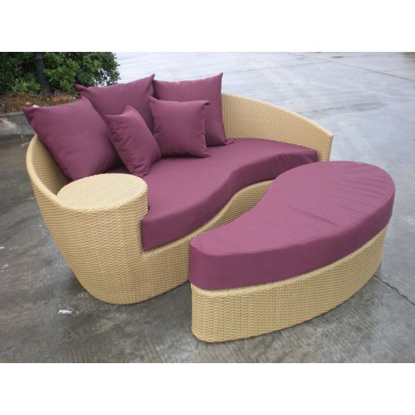 Fashion Brown Outdoor Rattan Daybed , Garden / Patio Furniture