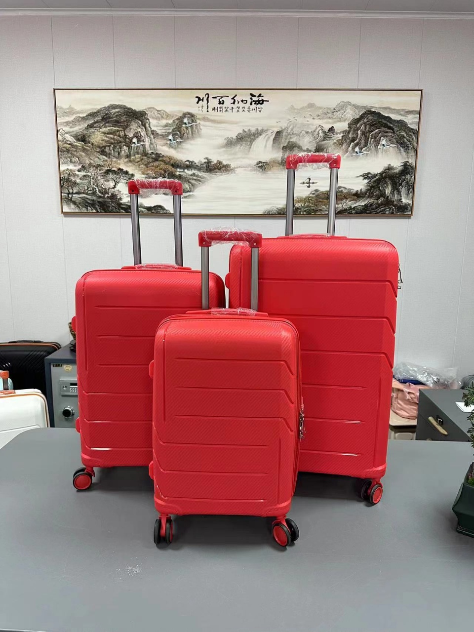 Unisex Large Ultra-Durable Resilience Carry-On Luggage Sets High Reliability Spinner Explosion-Proof Zipper PP Material PP