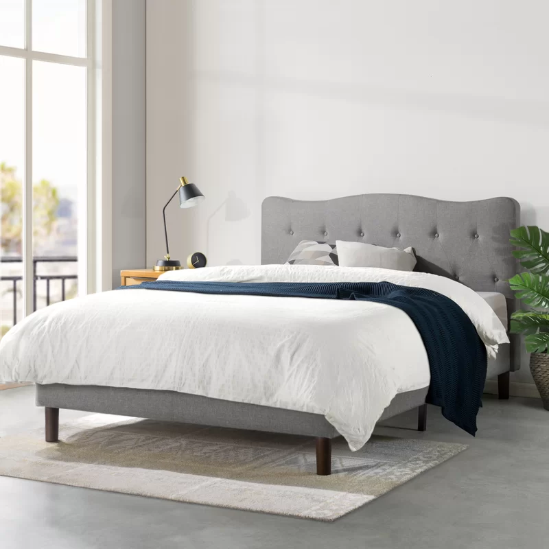 Tufted обитая кровать гостиницы платформы с ногами Tufted изголовья пряжки твердыми деревянными