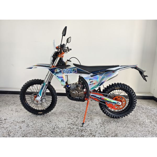 KEWS k23 R-édition 4 temps Enduro moto avec 21,0 kW de puissance 25,0 N*m de couple maximal et 140 km/h de vitesse maximale